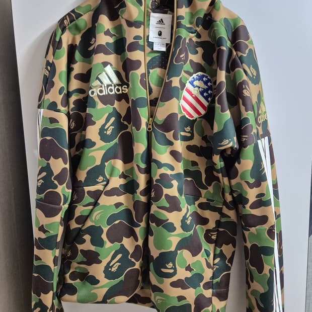 베이프 x 아디다스 슈퍼볼 샤크후드 저지 집업