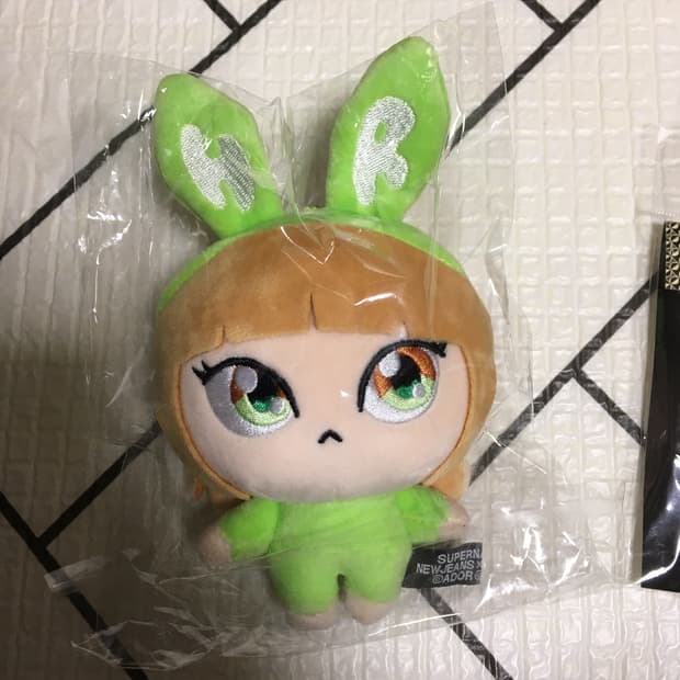 뉴진스 해린 무라카미 인형 팝니다