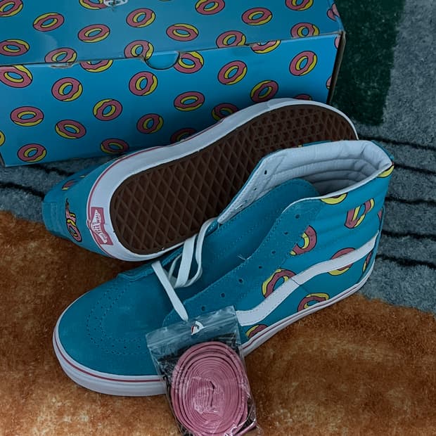 반스 x 오드퓨쳐 도넛 스케이트 하이