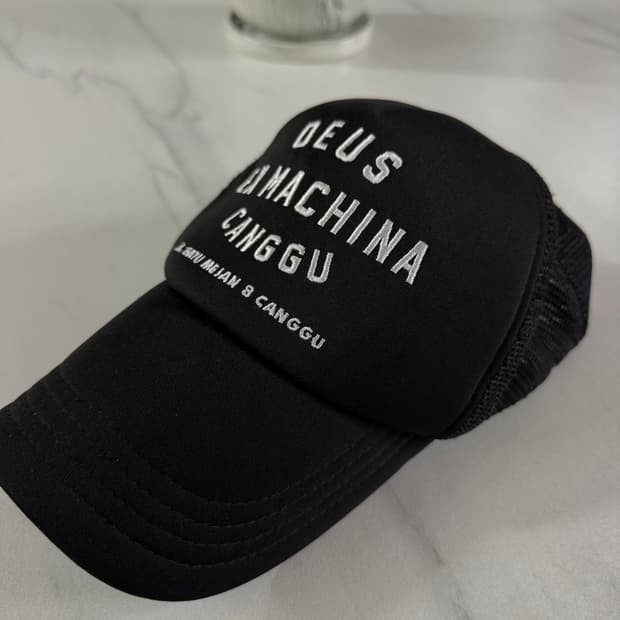 데우스엑스마키나볼캡