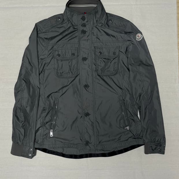 몽클레어 메이트 바람막이 자켓 [3]