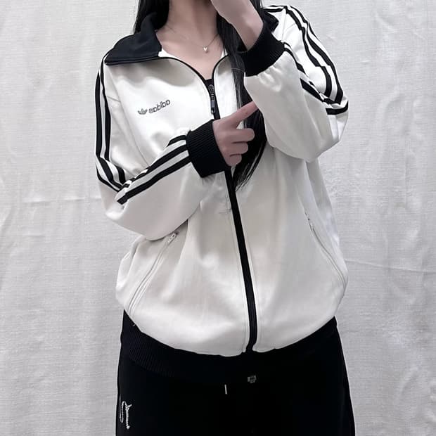 아디다스 베켄바우어 흰검 트랙탑 져지