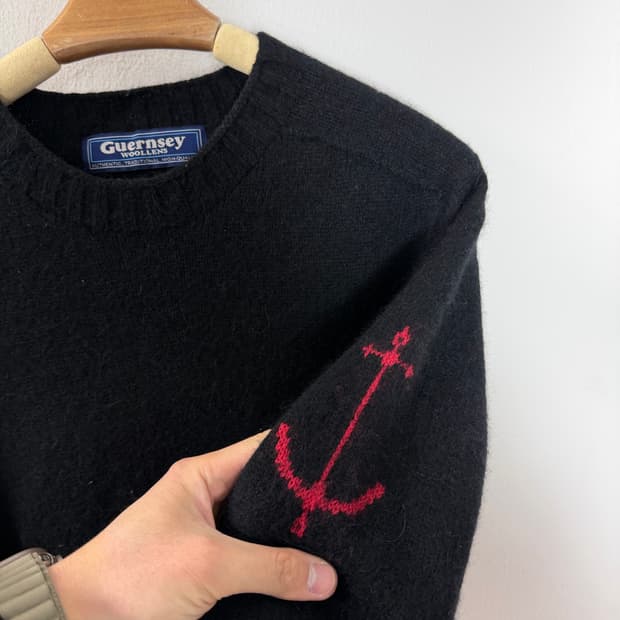 건지울른스 건지울른스니트