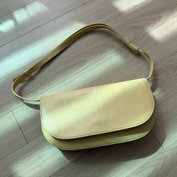 엘바테게브 가죽 숄더백 크로스백 레몬 옐로우 바게트백