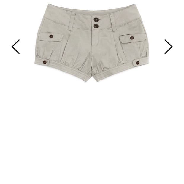 Hug your skinPumkin flap shorts (Beige)