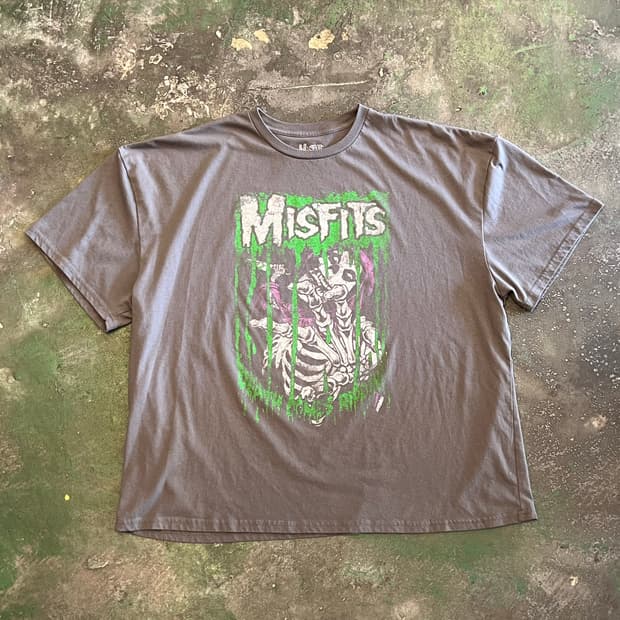 [2XL] 미스핏츠 스컬 그래픽 오피셜 밴드티 머천다이즈
