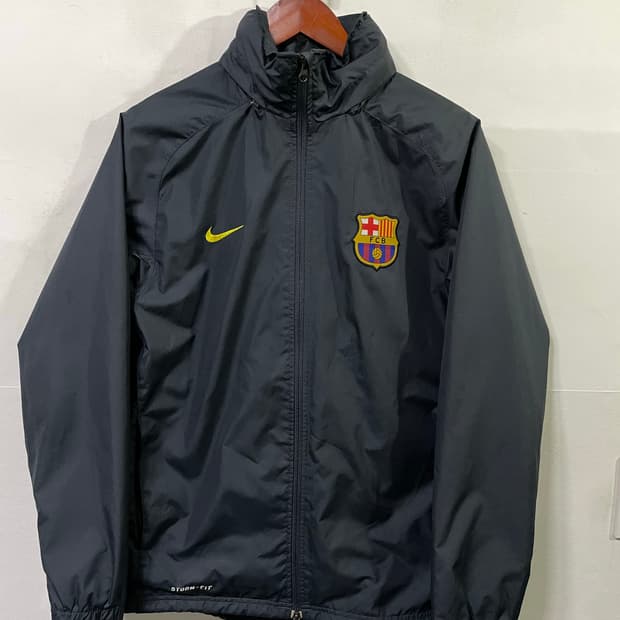 나이키 바르셀로나 11-13 바람막이 윈드브레이커 95-100사이즈 메시