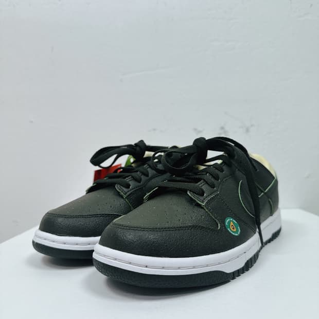 (정품/새상품) NIKE 나이키 여성 아보카도 덩크 로우 스니커즈