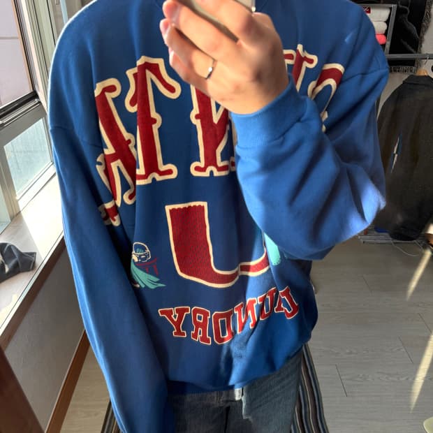 캐피탈 빅 스웻셔츠 맨투맨