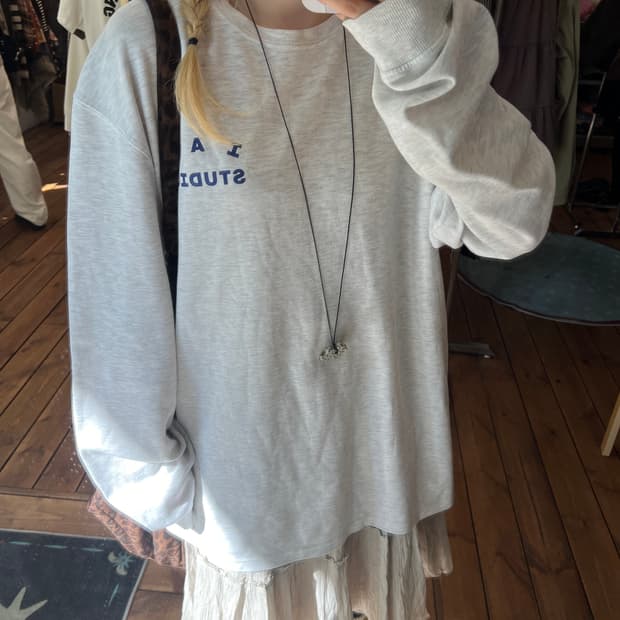 IAB 스튜디오 멜란지 롱슬리브