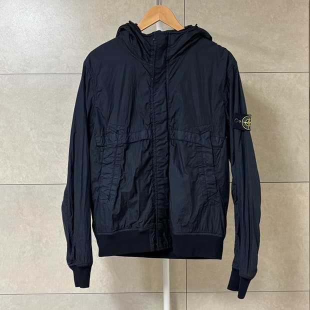 스톤아일랜드 맴브라나 바람막이