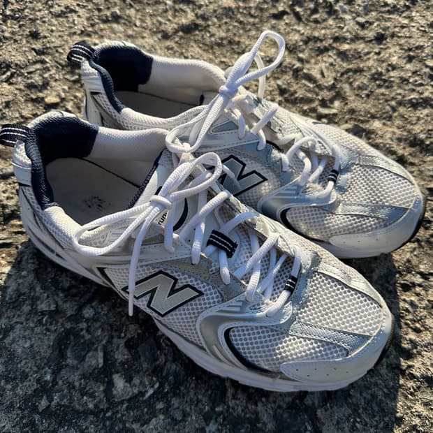 뉴발란스 mr530sg 화이트