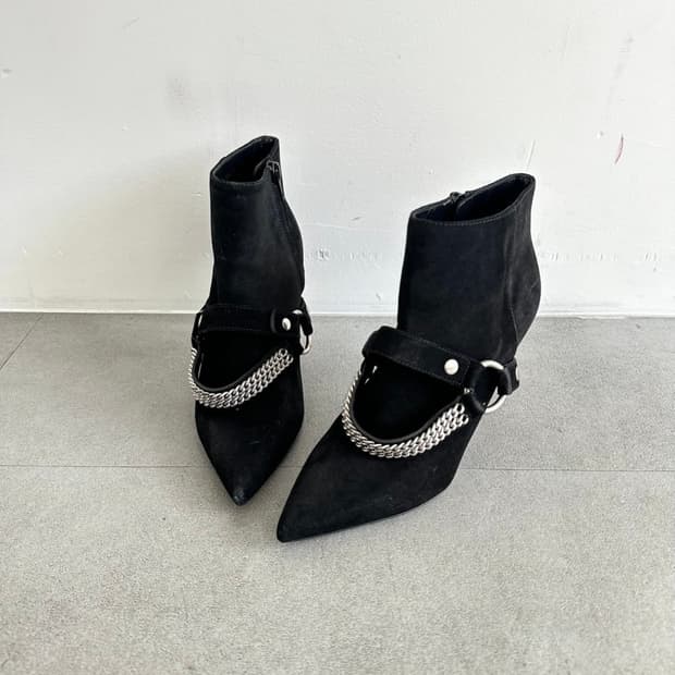 입생로랑 하네스 앵크부츠 240