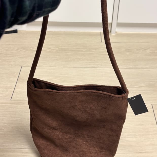 뉴뉴 숄더백 브라운 새상품