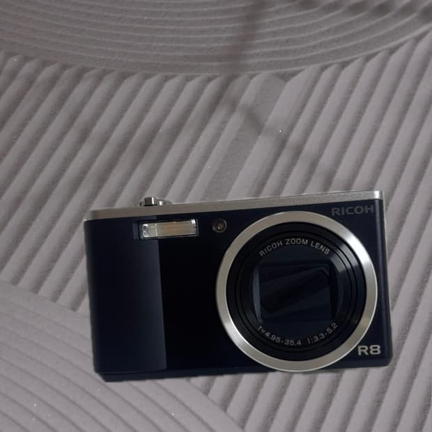 리코 (서울 리빙페어 작례 있음!) Ricoh R8 블랙