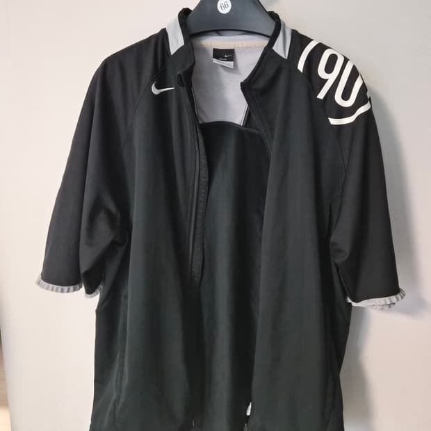 나이키 00s 스우시 하프 져지 M