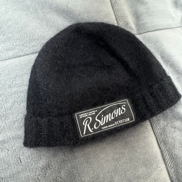 라프시몬스 모헤어 비니