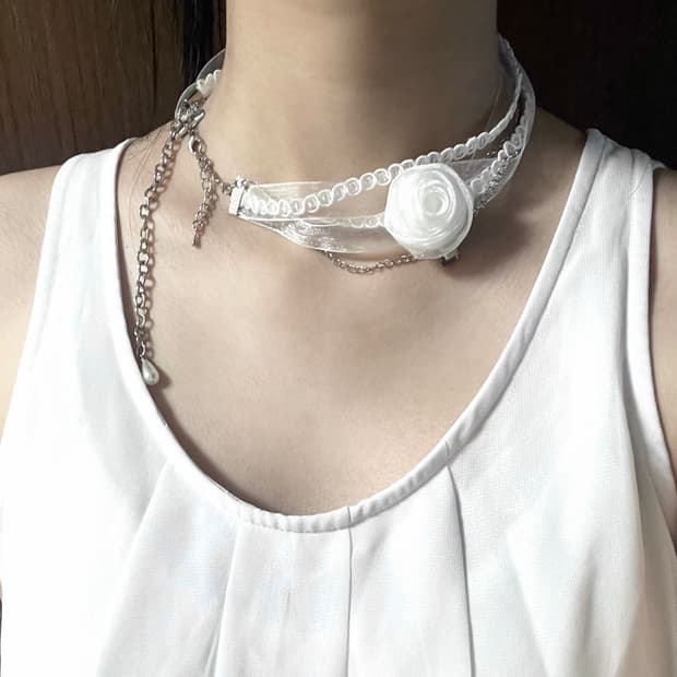 handmade white rose necklace