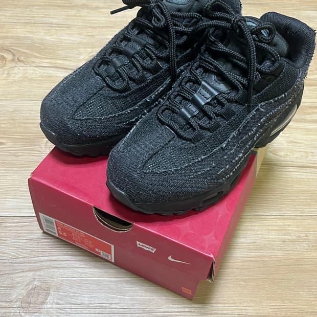 리바이스 x 나이키 에어맥스 95 230