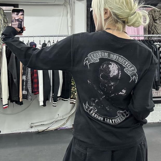 밴슨 레더 큐빅 스컬 롱슬리브