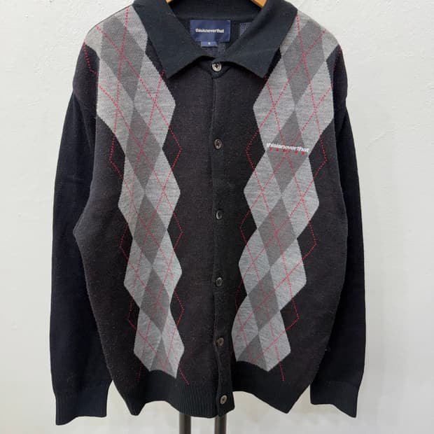 정품) 디스이즈네버댓 아가일 가디건 블랙 M