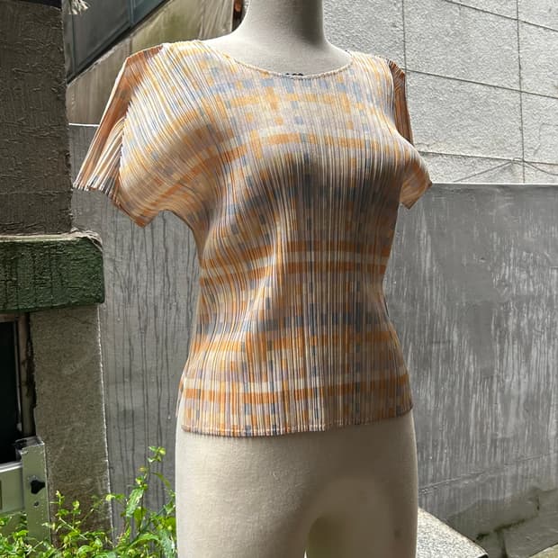 *레어* 이세이미야케 pleats please 옐로우 탑