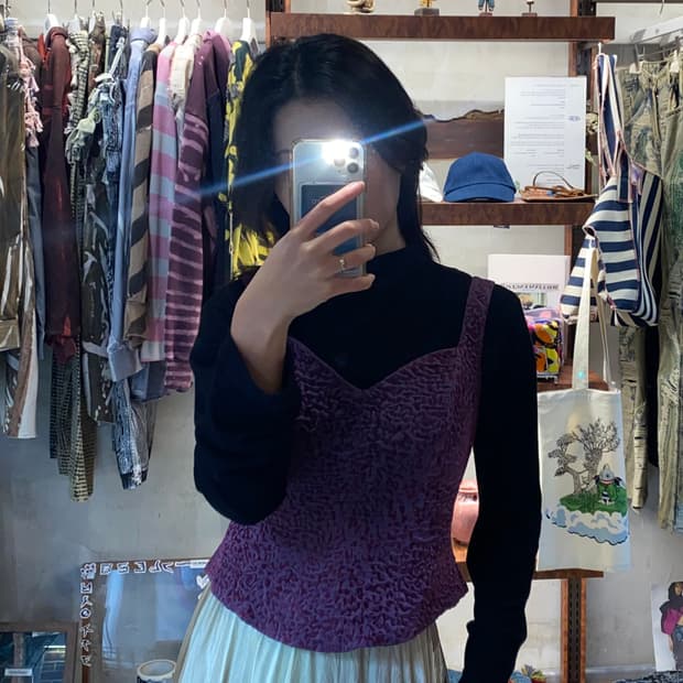 Vintage Ariella 텍스처드 슬리브리스 탑