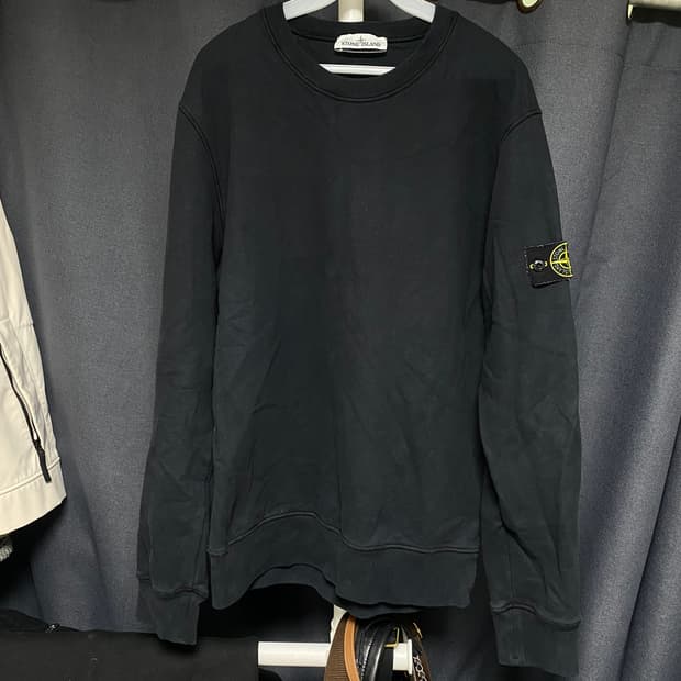 스톤아일랜드 맨투맨 블랙 L