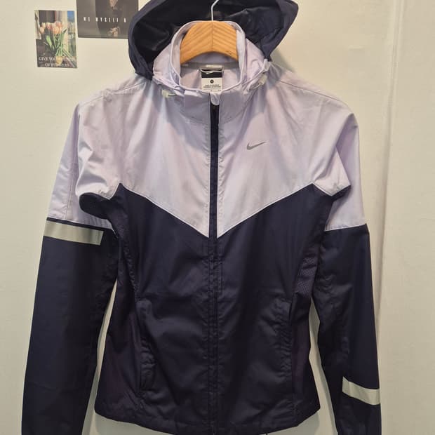 나이키 여성 바람막이  S
- 사이즈  
