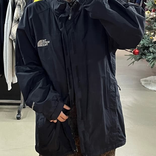더 노스페이스 바람막이
