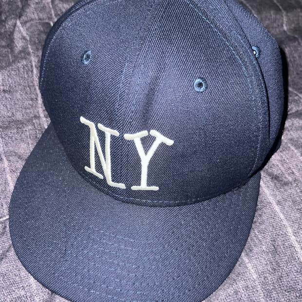 스투시 뉴에라 뉴욕 볼캡 네이비 59.6