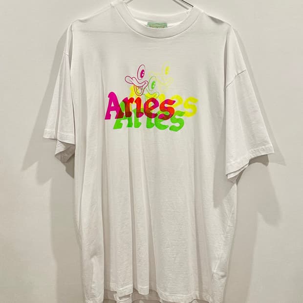 [새상품] Aries 네온 프린트 티셔츠 L