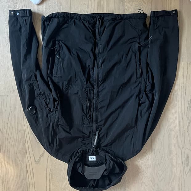 CP컴퍼니 22fw Chrome-R 후드 자켓(블랙, L)
