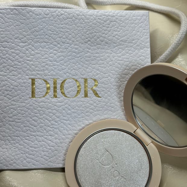 디올 포에버 꾸뛰르 루미나이저 하이라이터 파우더 