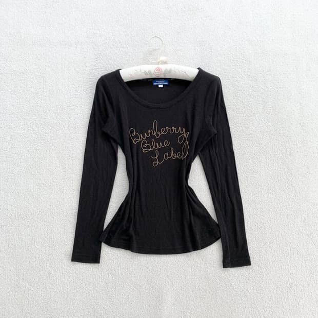 Burberry ♥ 버버리 골드비즈 여리 딱붙탑