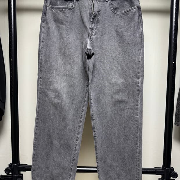 디스이즈네버댓 레귤러 진