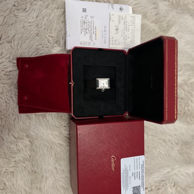 까르띠에 탱크 머스트 스몰 시계 풀박스 (새상품)