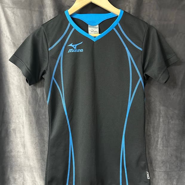 미즈노 Mizuno QuickDry Plus 여성 기능성 브이넥 반팔 티