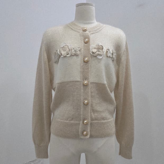 모헤어 울 베이지 플라워 가디건