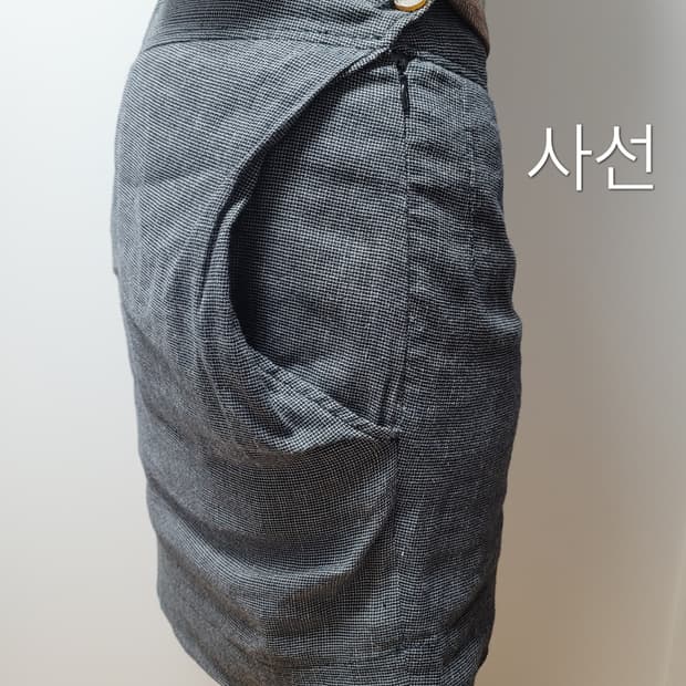 비비안웨스트우드 레드라벨 구조적인 스커트