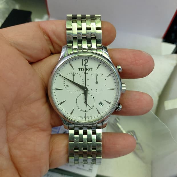 티쏘 남성 은장 메탈 시계