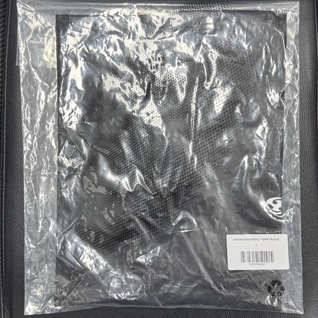 (1 2 3 4) 산산기어 서울 한정 반팔 블랙 새상품