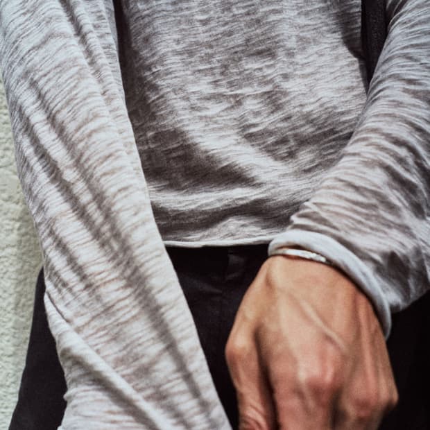 Mono Prive Textured Roll Long Sleeve