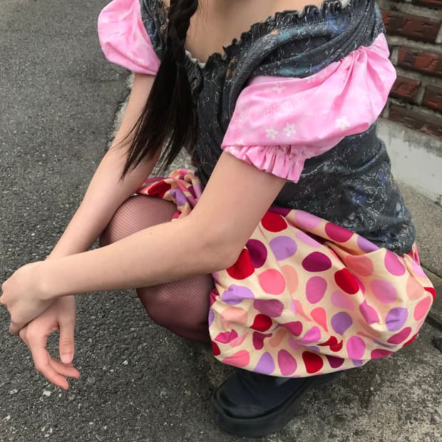 vintage pattern puff top