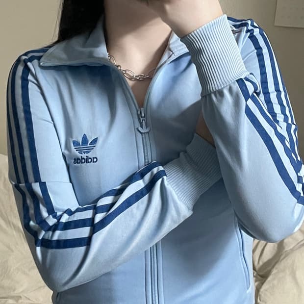 아디다스 레어 하늘 파랑 져지