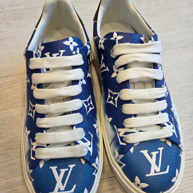 루이비통 모노그램 타임아웃 스니커즈