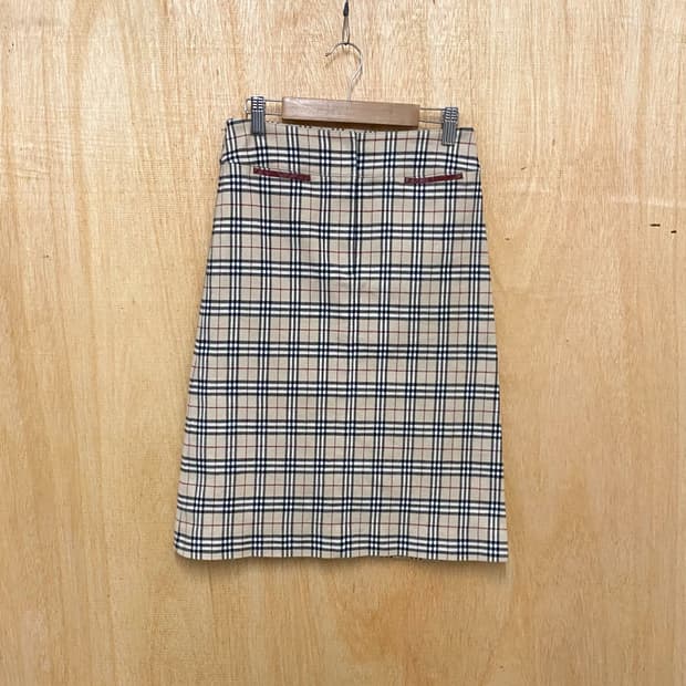 BURBERRY nova check skirt 버버리 노바체크 스커트