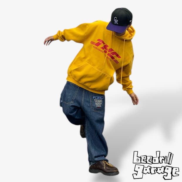 떨스데이 THC 후드티