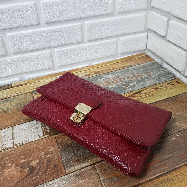 [정품] 토즈 페이던트 버건디 클러치