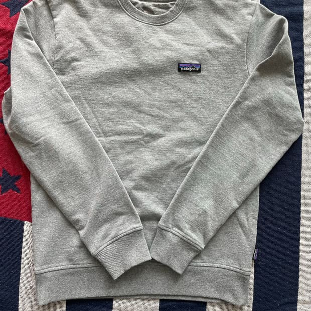 파타고니아 회색 맨투맨 S사이즈